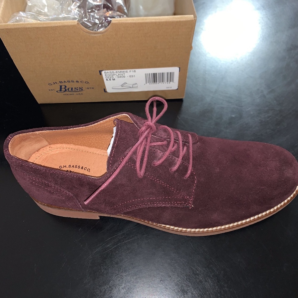 Bass Emmie Eggplant Oxford shoes (Never worn!)